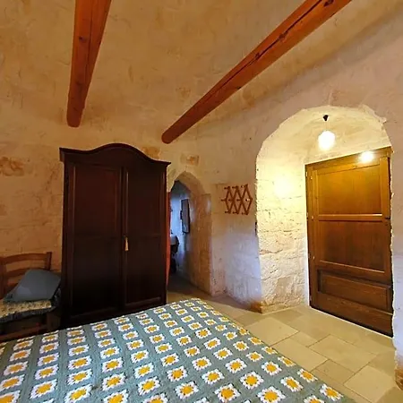 Bed and Breakfast La Gufa Cisternino